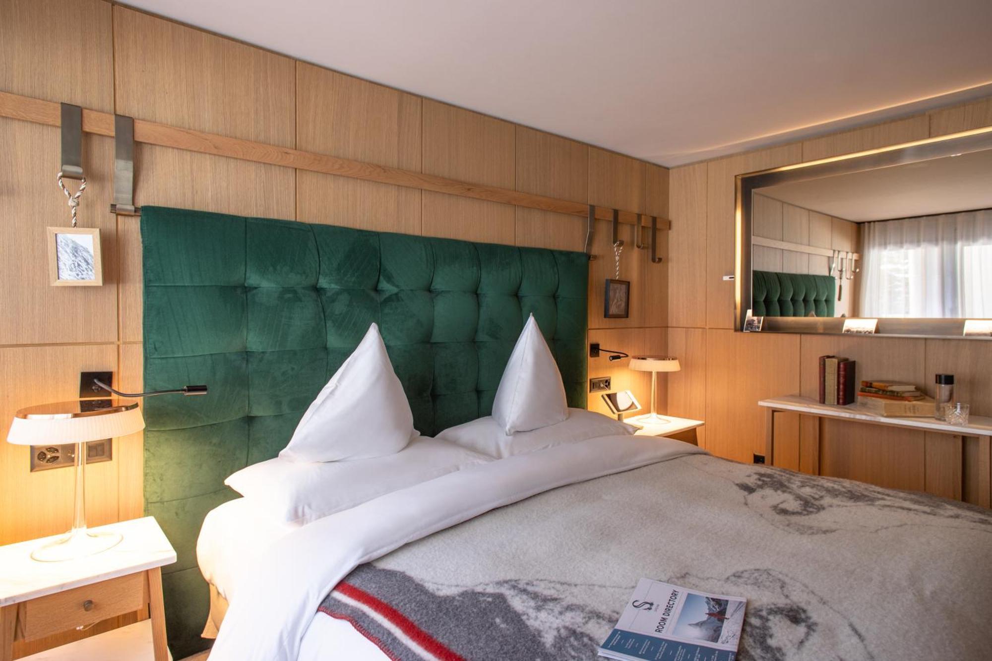 Schweizerhof Zermatt - A Small Luxury Hotel Δωμάτιο φωτογραφία